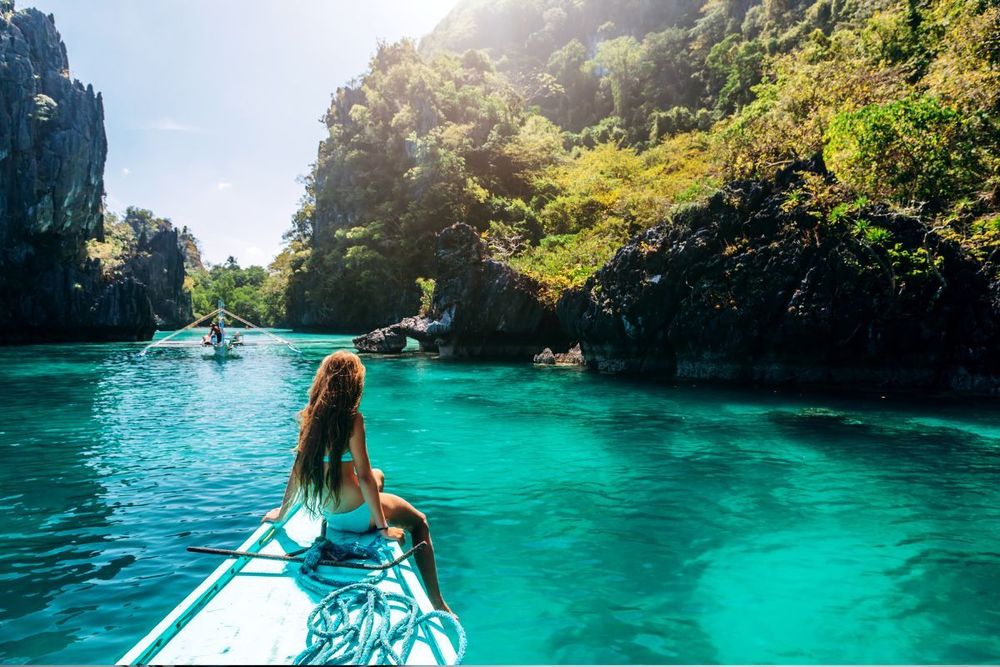 Traveling in Asia: The Smartest Routes and Smarter Connectivity
